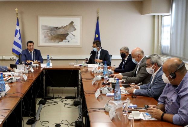 Ο Γ. Χατζημάρκος σε σύσκεψη των Περιφερειαρχών της χώρας, υπό τον  Ευρωπαίο Επίτροπο Διαχείρισης Κρίσεων