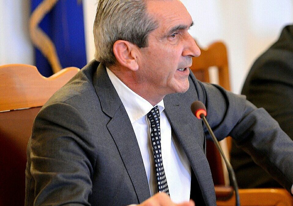 Γ. Χατζημάρκος: «Δεν μπορεί ολόκληρη η νησιωτική Ελλάδα, σε επίπεδο μεταφορών, να αξίζει όσο μισή σήραγγα της ηπειρωτικής χώρας»