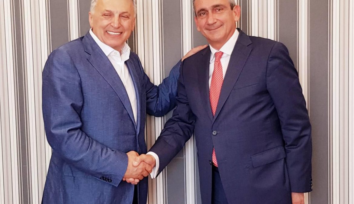 Συνάντηση Γ. Χατζημάρκου και Μ. Παπαβασιλείου με τον Πρόεδρο της Ellinair, Μπόρις Μουζενίδη, για την διεύρυνση της συνεργασίας της αεροπορικής εταιρείας με την Περιφέρεια Ν. Αιγαίου, στις αγορές – στόχους