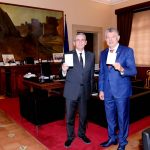 Στον Περιφερειάρχη ο Πρόεδρος του “Peace and Sport”, Ζοέλ Μπουζού,  ενόψει της έναρξης, στη Ρόδο, του ετήσιου φόρουμ του διεθνούς Οργανισμού