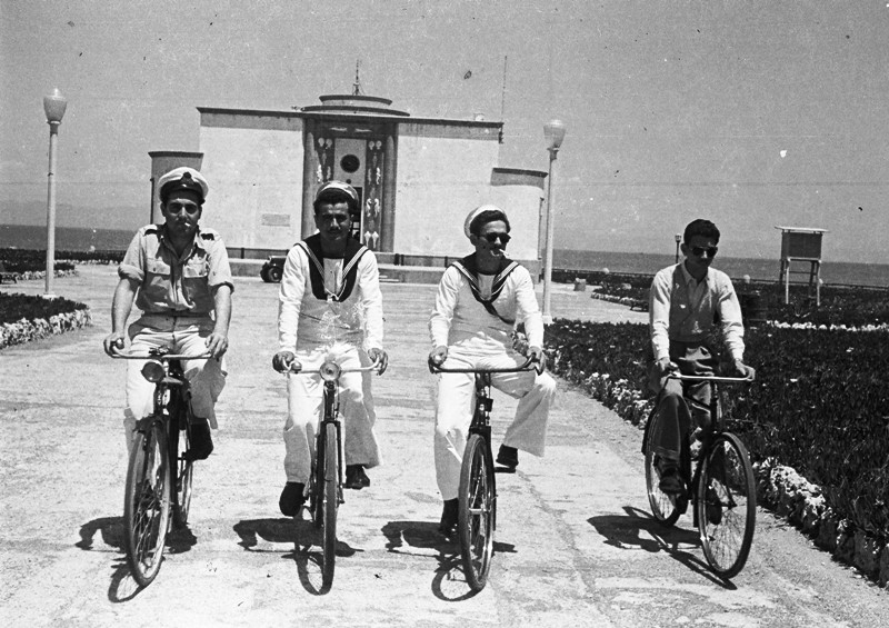 Historica: Μία πρωτότυπη συνδιοργάνωση της Περιφέρειας Νοτίου Αιγαίου με ποδηλάτες από τα παλιά