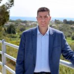 Νίκος Νικολής