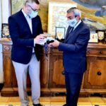 Τον Περιφερειάρχη, Γιώργο Χατζημάρκο, επισκέφθηκε ο Πρέσβης της Αυστραλίας στην Ελλάδα, Αθανάσιος Σπύρου