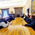 Ικανοποίηση από την νομοθετική κατοχύρωση της δυνατότητας μετατροπής των ταξί των νησιών του Νοτίου Αιγαίου σε 6 έως 9 θέσεων