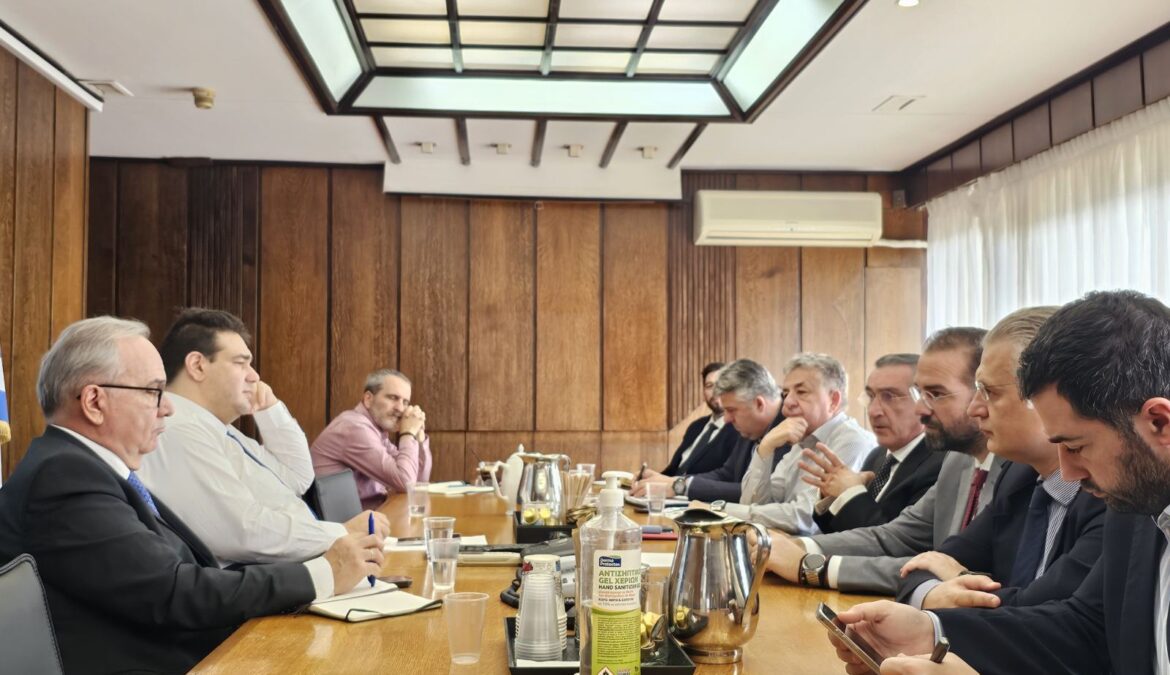 Συνάντηση εργασίας της ΕΝΠΕ με τους Υπουργούς Θ.Λιβάνιο & Ν.Παπαθανάση